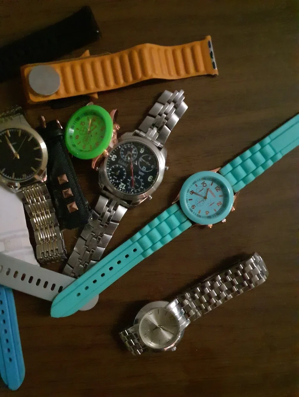 Lot Of Assorted Watches For Parts Or Repair